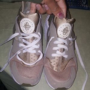 HUARACHE Air women's 10